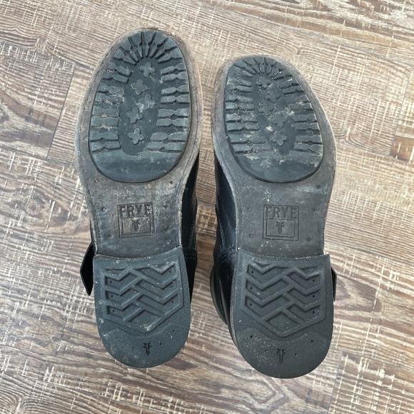 Frye ankle length zip boot. Gently worn for a season. - Picture 5 of 8